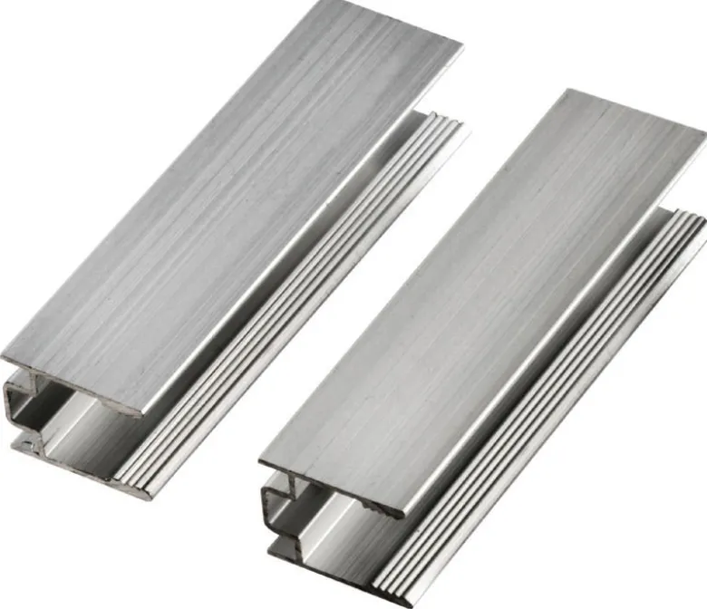 Aluminiumclip för montering av LED-list